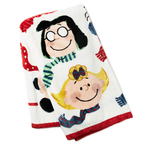 Peanuts® Gang Portraits Holiday Throw Blanket, 50x60